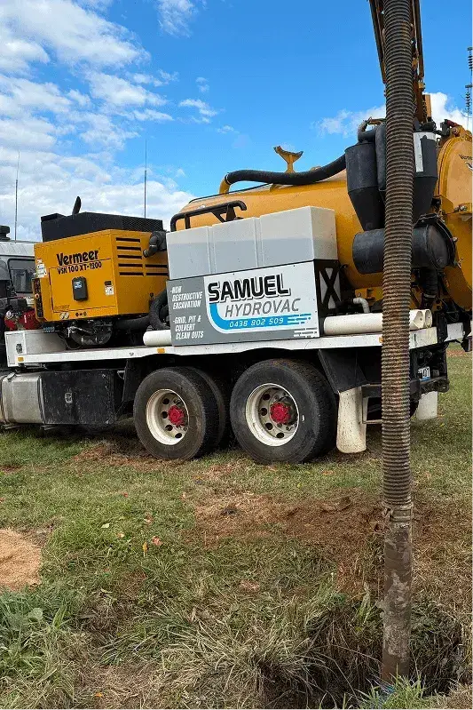 Samuel Hydrovac truck at council road works